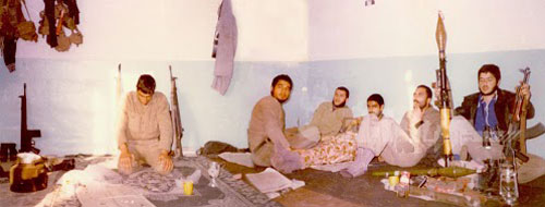 شهید محمد فاضل، نفر دوم از سمت چپ