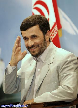 حذف سالروز پیروزی احمدی‌نژاد در رسانه دولت 