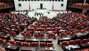 کتک کاری خونین در پارلمان ترکیه+ تصاویر
