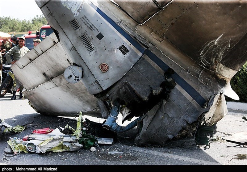 نخستین فیلم از سقوط هواپیمای مسافربری در تهران