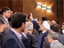 حاشیه های حضور رئیس جمهور در دانشگاه تهران