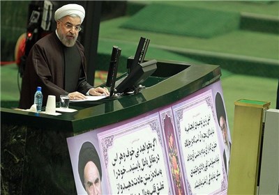 روحانی:ادعای دستگرمی بودن نیلی احمدآبادی دروغ است
