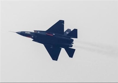 چین از جنگنده رادارگریز جدیدی رونمایی کرد 