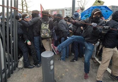  اعتراضات جنبش تسخیر بانک مرکزی اروپا در فرانکفورت 