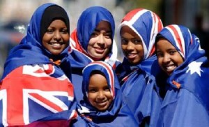 آشنایی با حجاب اسلامی در هفته ملی جوانان استرالیا