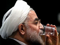 حمله روحانی به منتقدین، این بار در همایش بزرگداشت شهدا