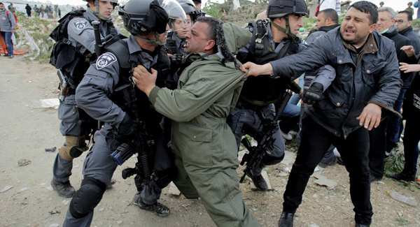 اسرائیل ۱۴ فلسطینی را به دلایل نامعلوم دستگیر کرد