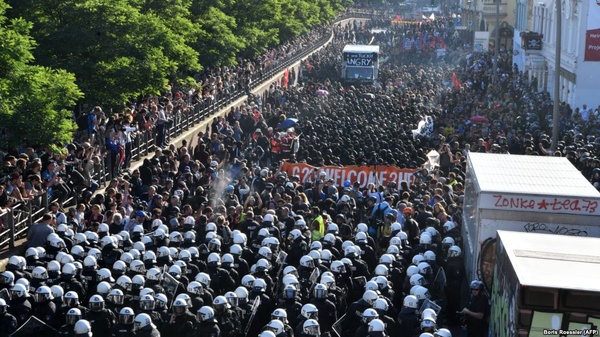 درگیری پلیس آلمان و معترضان به  گروه ۲۰ در هامبورگ