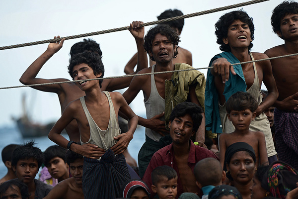 مسلمانان روهینگیا به بنگلادش گریختند