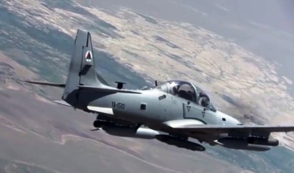 حمله نیروی هوایی افغانستان به مواضع طالبان