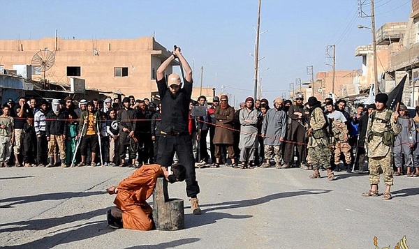 داعش یکی از سران خود را اعدام کرد
