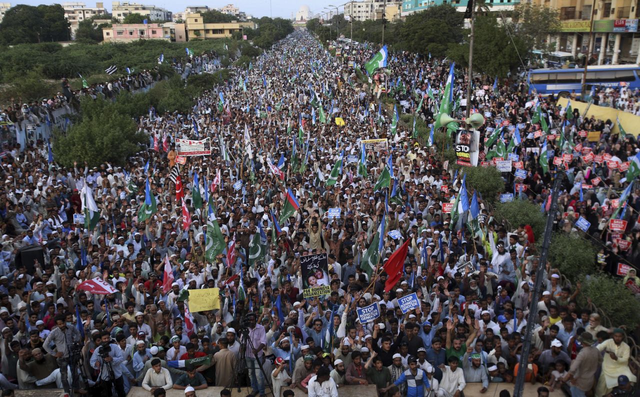 راهپیمایی مردم پاکستان در همبستگی با مسلمانان روهینگیا