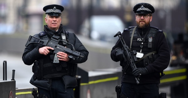 ۲ نفر از بازداشت‌شدگان حمله متروی لندن آزاد شدند