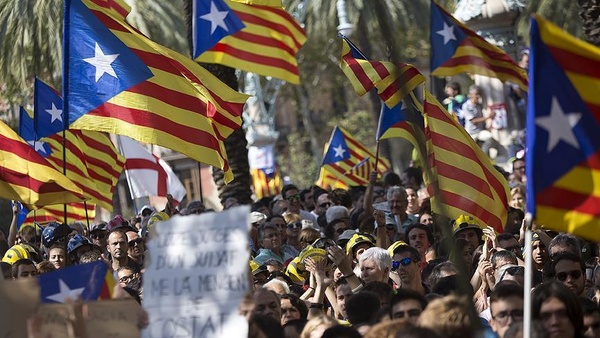 مخالفت فرانسه با استقلال کاتالونیا