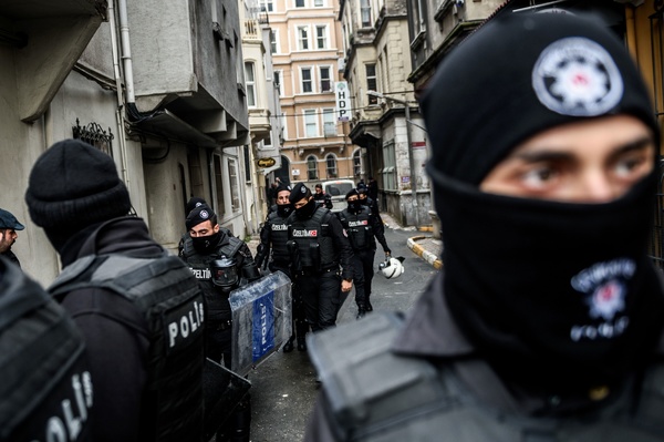 ۳۹ مظنون داعشی در استانبول بازداشت شدند