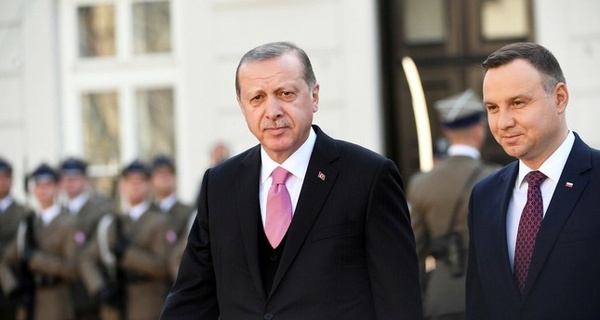 اتحادیه اروپا موضع خود در قبال عضویت ترکیه را مشخص کند