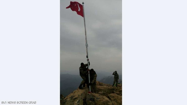 برافراشته‌شدن پرچم ترکیه در شمال عراق