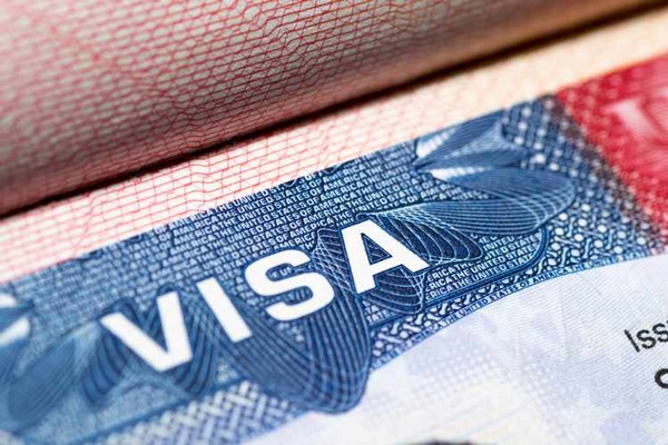 عربستان سعودی از سال آینده ویزای گردشگری صادر می‌کند