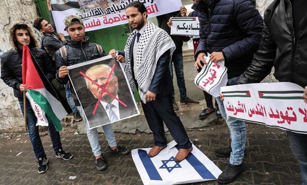 تظاهرات فلسطینیان در اعتراض به تصمیم ترامپ