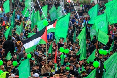 حضور هزاران فلسطینی در جشن سی سالگی حماس