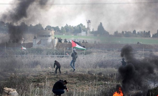 استفاده اسرائیل از گلوله‌های انفجاری و گاز سمی علیه معترضان در غزه