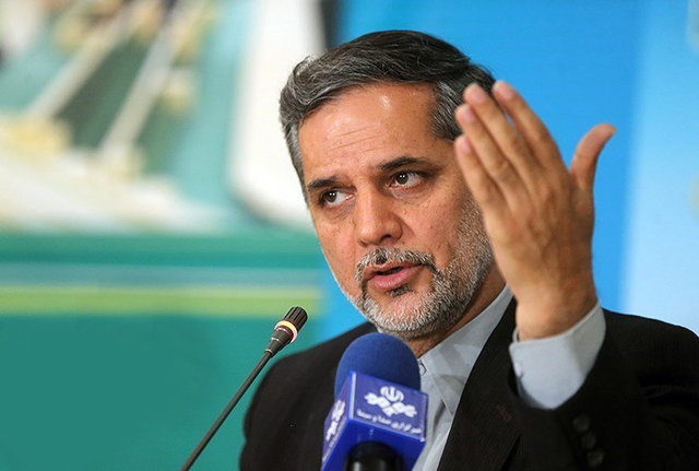 نقوی‌حسینی: وزیر نفت عزمی برای مقابله با تحریم‌‌ها ندارد