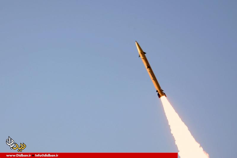 لحظه شلیک موشک "ضد کشتی" کاملاً ایرانی 