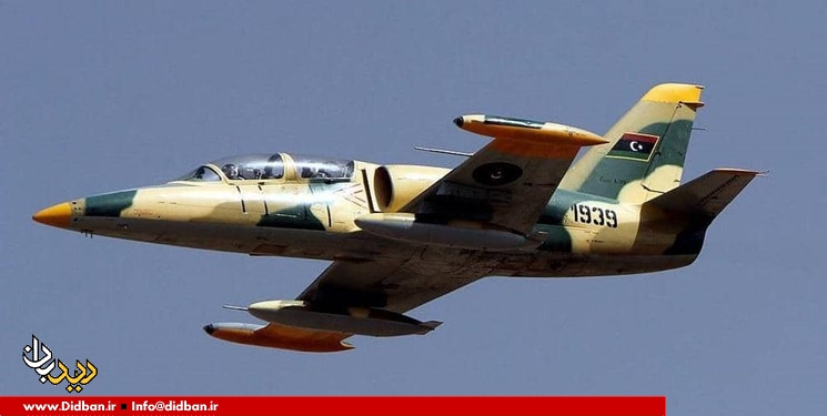 ادامه بمباران فرودگاه طرابلس توسط جنگنده‌های حفتر