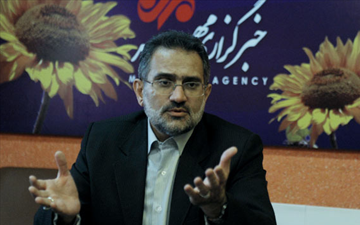حسینی : دوره اصلاحات بیشترین آسیب به استقلال ایران وارد شد