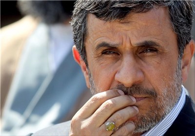 احمدی نژاد : فعلا سکوت دارم