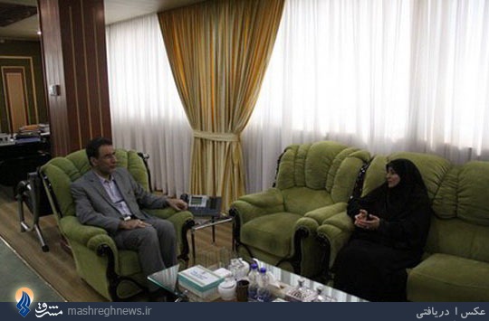 دیدار وزیر علوم با همسر شهید هسته ای 